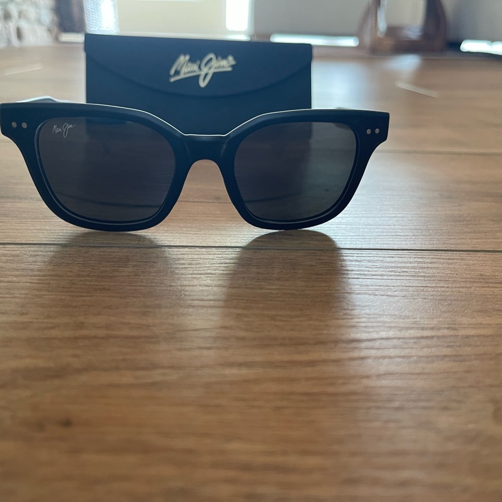 Maui Jim Shore Break sunglasses - Picture 5 of 6